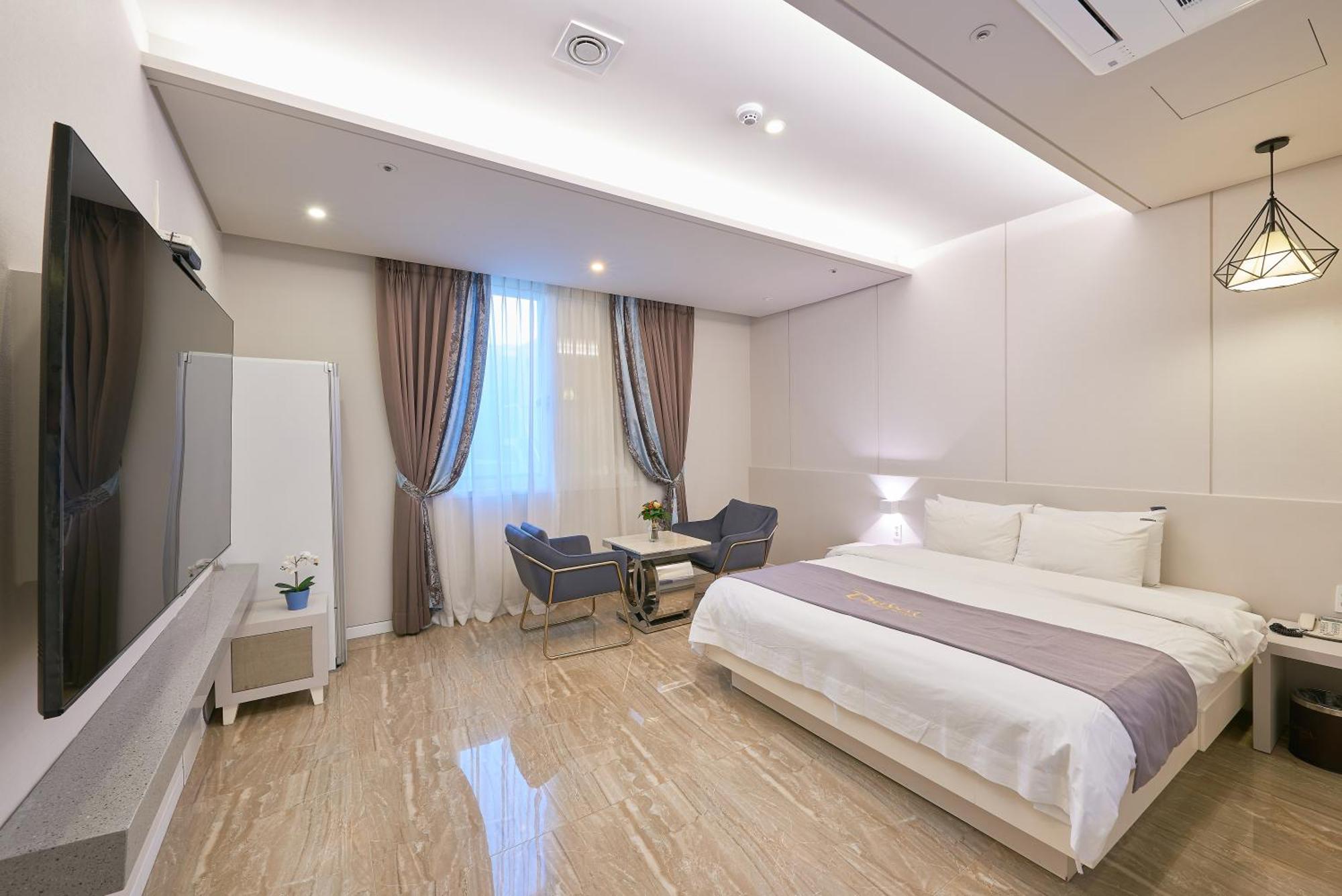 Dubai Hotel Gwangju Metropolitan City Buitenkant foto