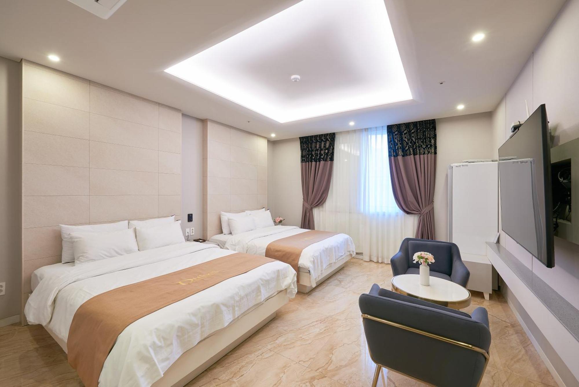 Dubai Hotel Gwangju Metropolitan City Buitenkant foto