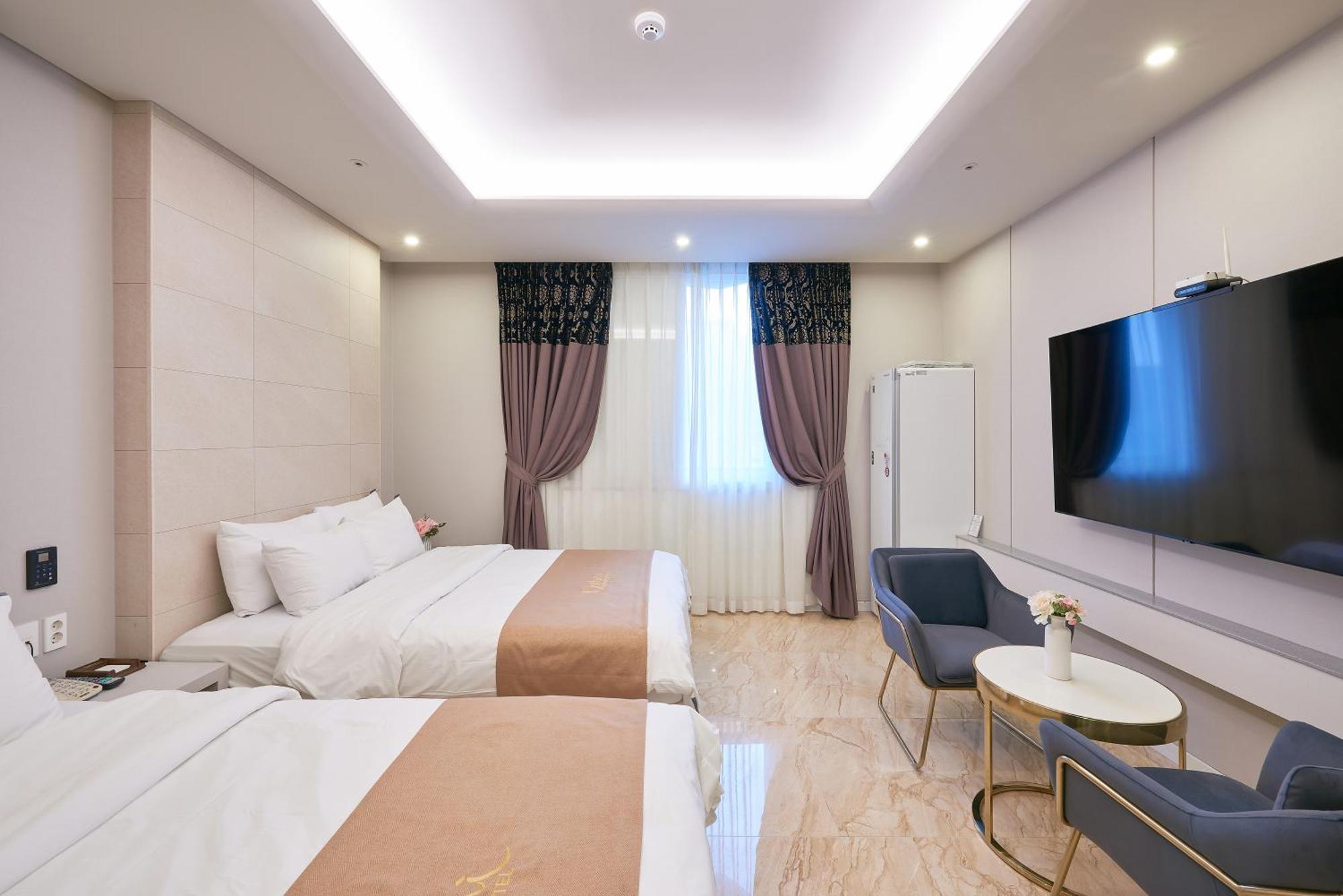 Dubai Hotel Gwangju Metropolitan City Buitenkant foto