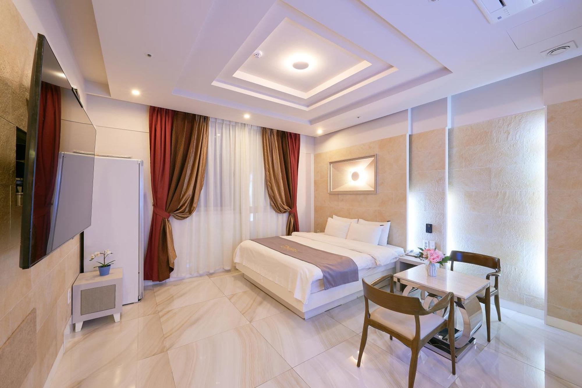 Dubai Hotel Gwangju Metropolitan City Buitenkant foto