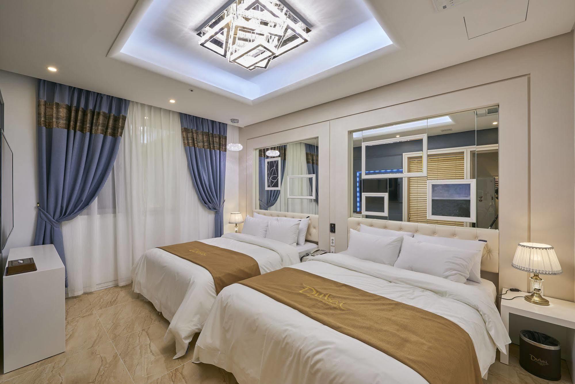 Dubai Hotel Gwangju Metropolitan City Buitenkant foto